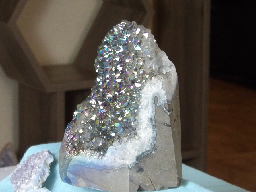 🌈 Angel Aura Quartz Cut Base (4 lbs • 6x5”)