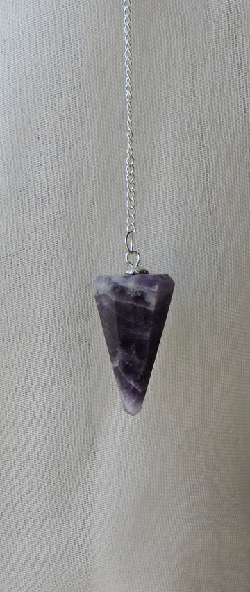 Elegant Amethyst Pendulum 🔮💜