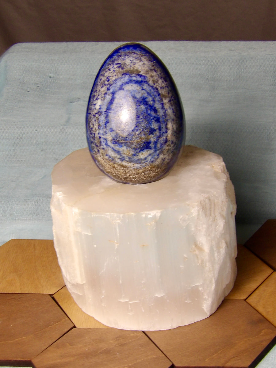 Lapis Lazuli Egg (1.5 lbs | 4” x 3”)