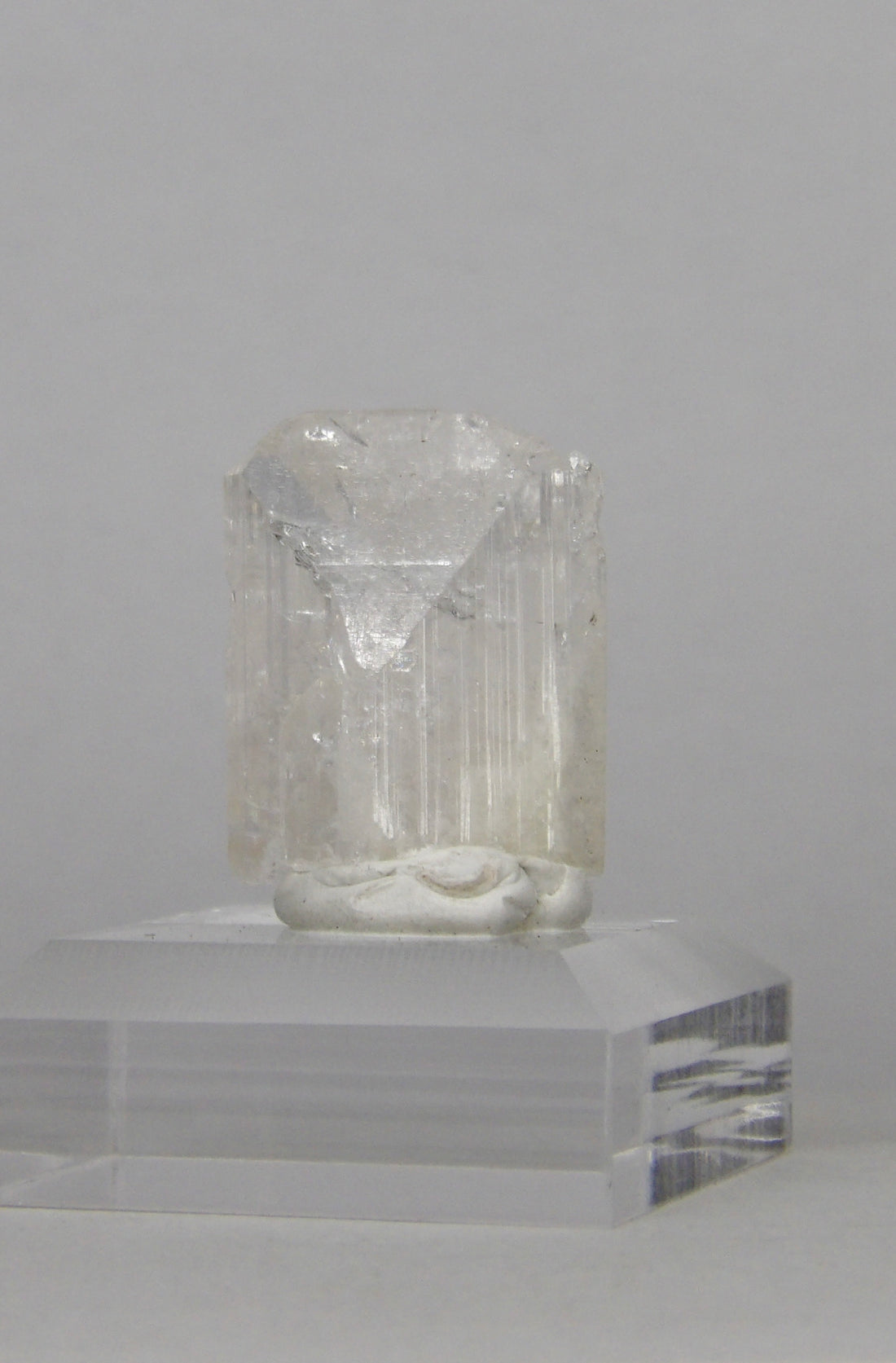 Natural Danburite collector crystal from the Aurora Mine, Charcas, San Luis Potosí, Mexico.