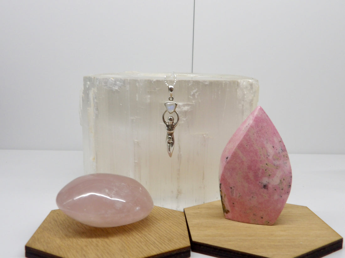 Divine Feminine Glow Bundle - Rose Quartz, moonstone goddess pendant and rhodonite flame
