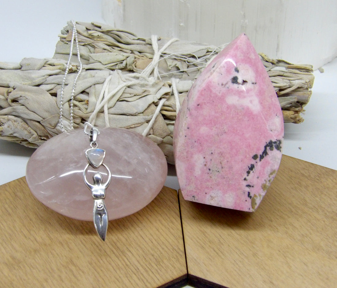 Rose Quartz, moonstone and rhodonite flame