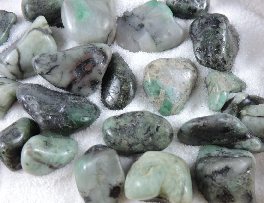 Tumbled Emerald (Price Per Piece)