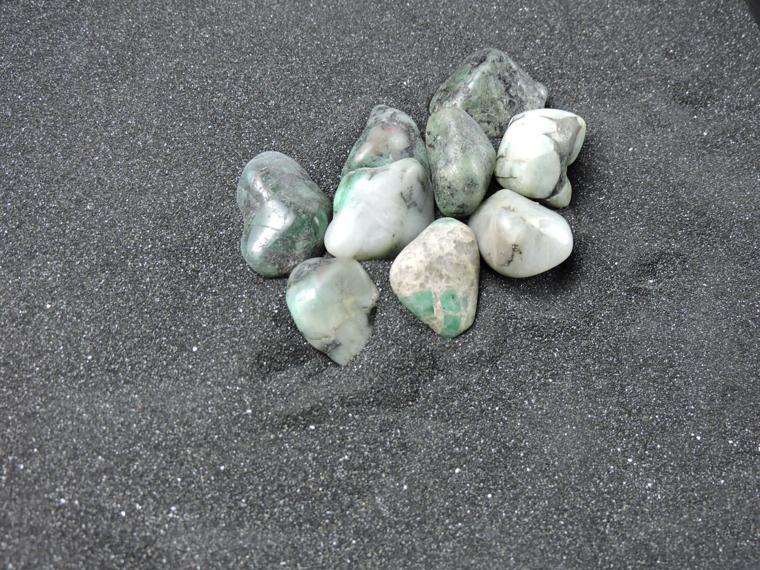 Tumbled Emerald (Price Per Piece)