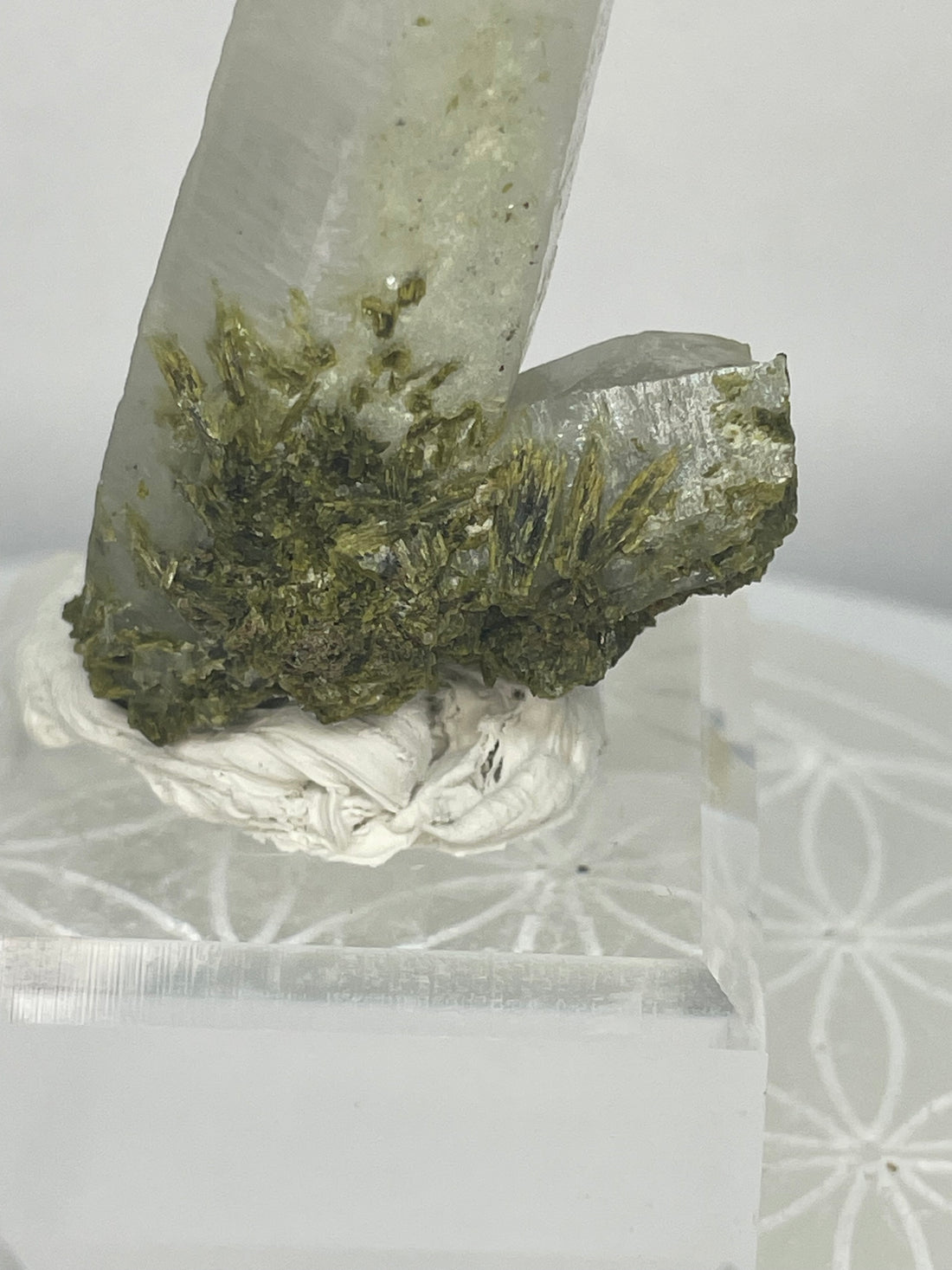 Quartz Point with Epidote