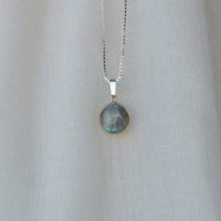 Small Round Labradorite Pendant