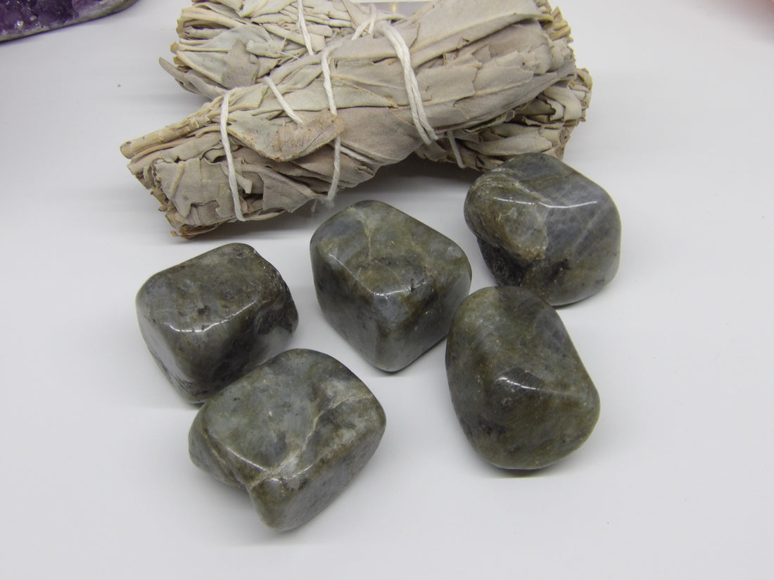 Labradorite – Large
