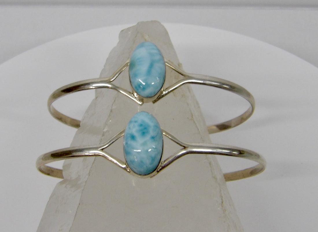 Natural Dominican Larimar cabochon bracelet set in sterling silver with Caribbean blue and white patterning