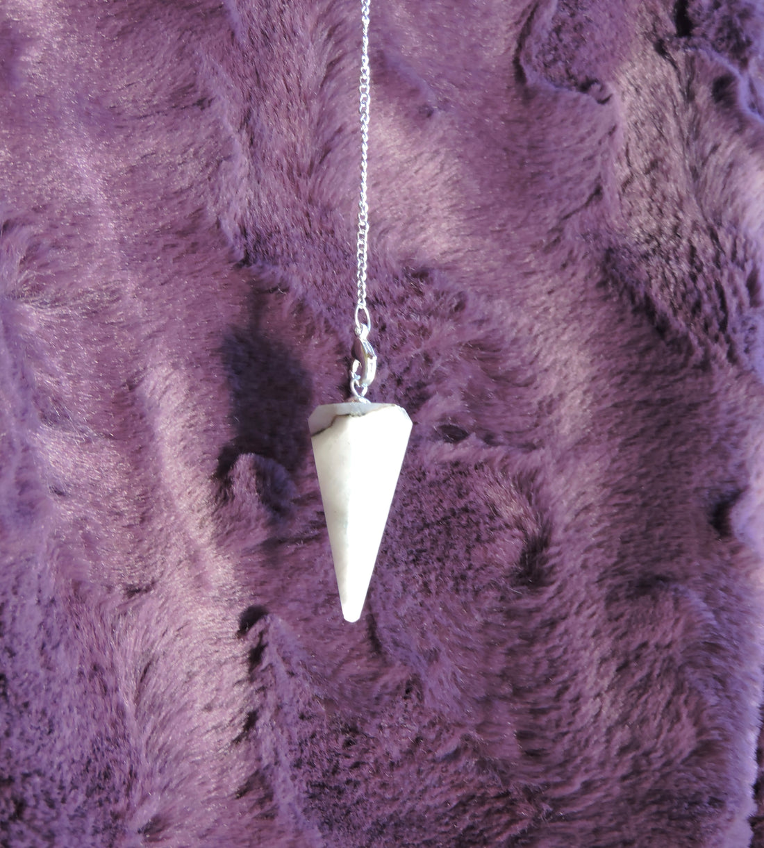 🌈 Rainbow Moonstone Pendulum – Embrace Celestial Energy 🌙