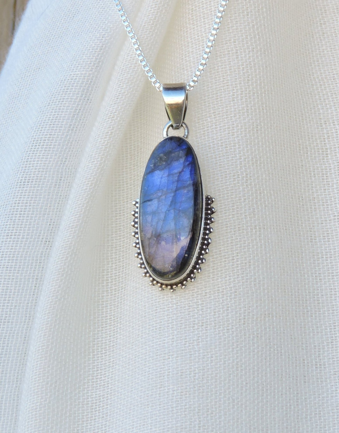 Narrow Oval Labradorite