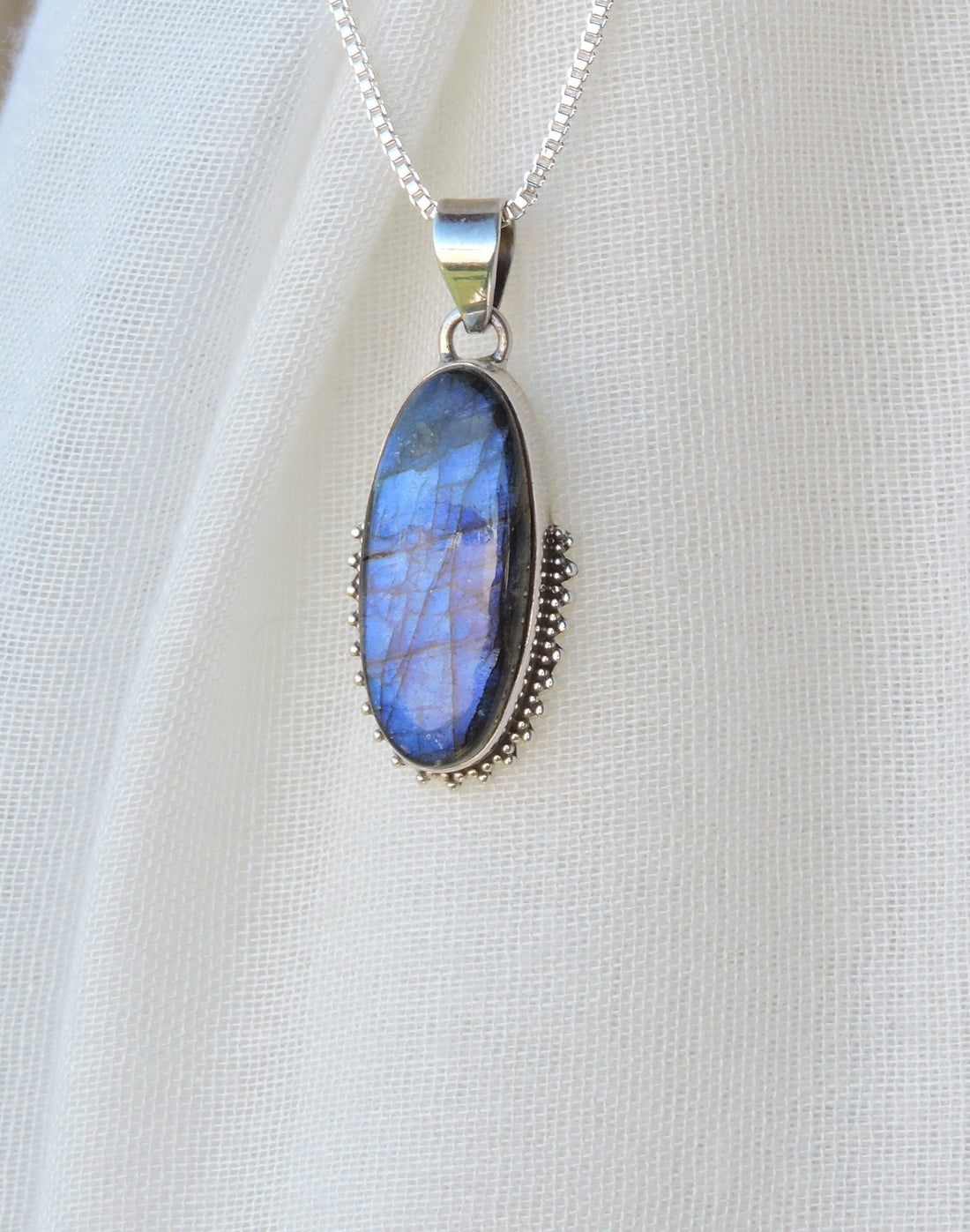 Narrow Oval Labradorite