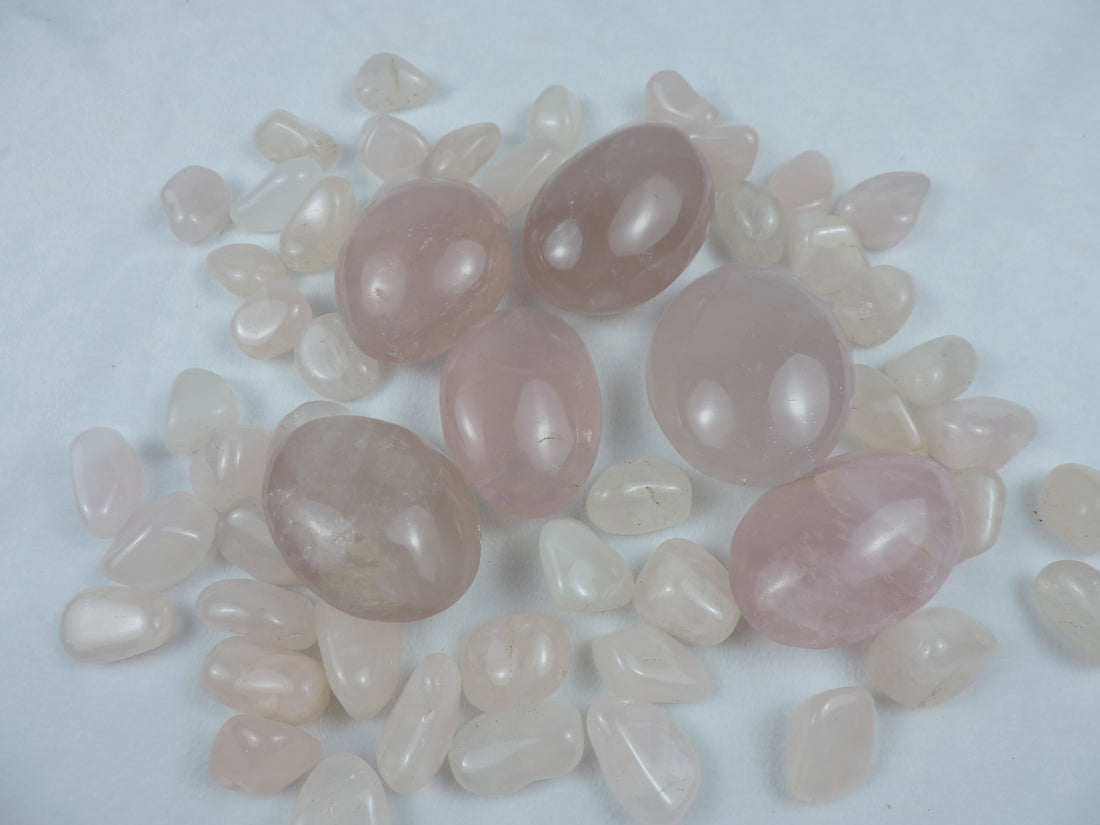 rose quartz palm stones