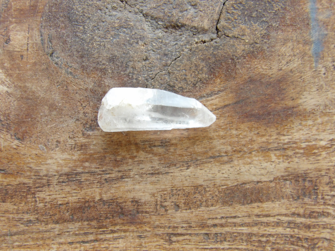 Natural clear quartz crystal point natural raw stone