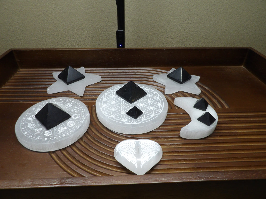 Shungite Pyramids – Small & Medium