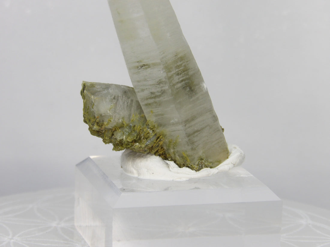 Quartz Point with Epidote